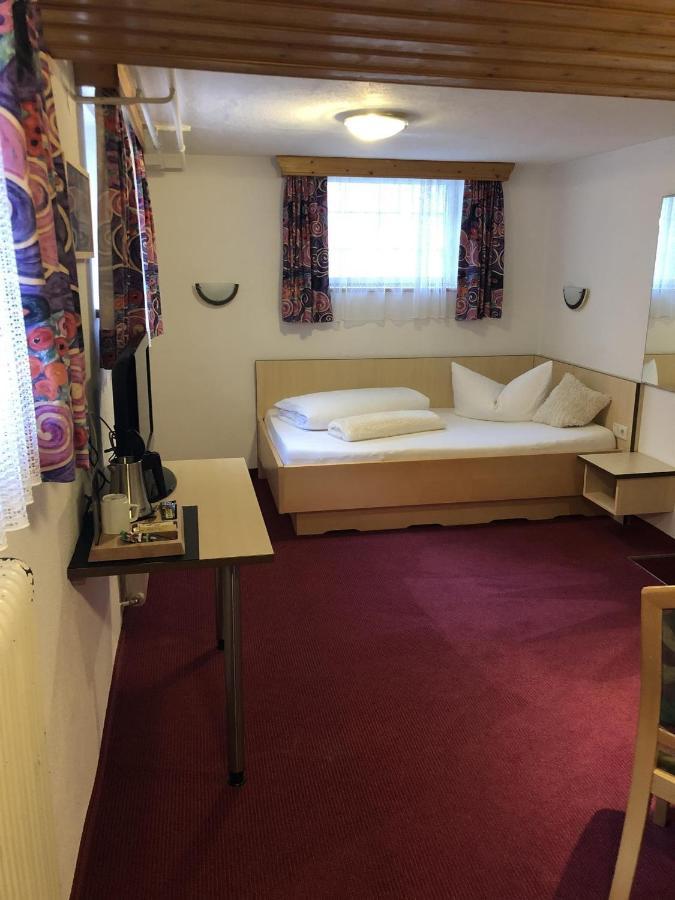 Hotel Idhof Ισγκλ Εξωτερικό φωτογραφία