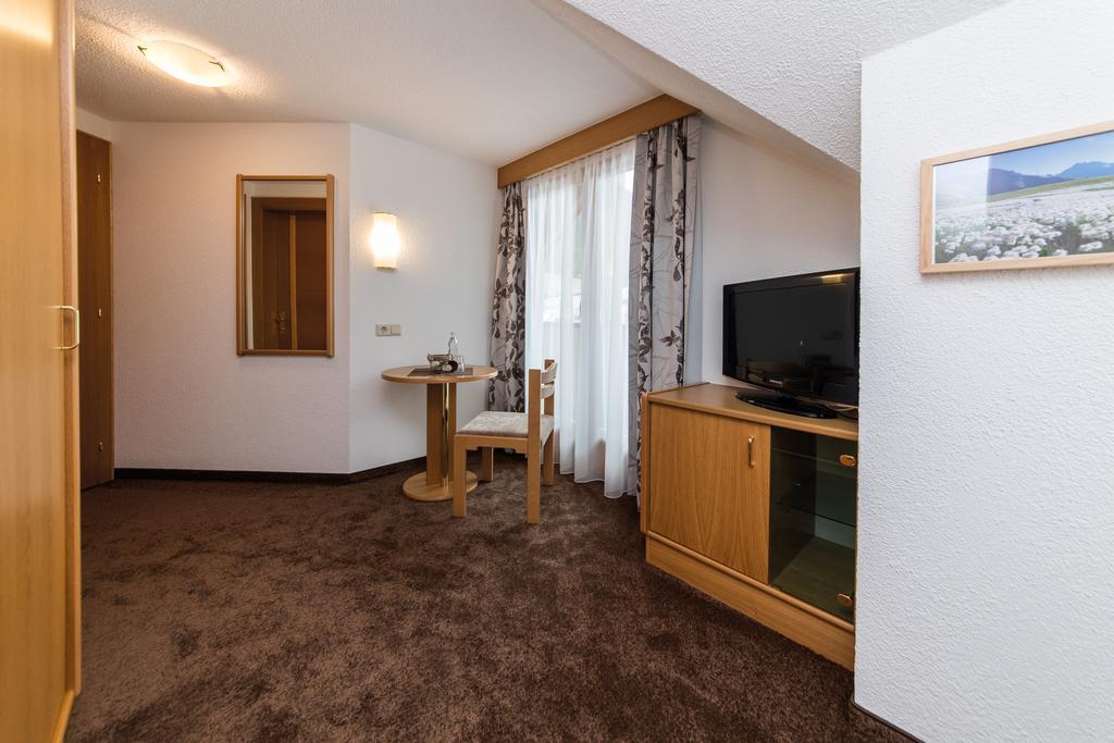Hotel Idhof Ισγκλ Εξωτερικό φωτογραφία