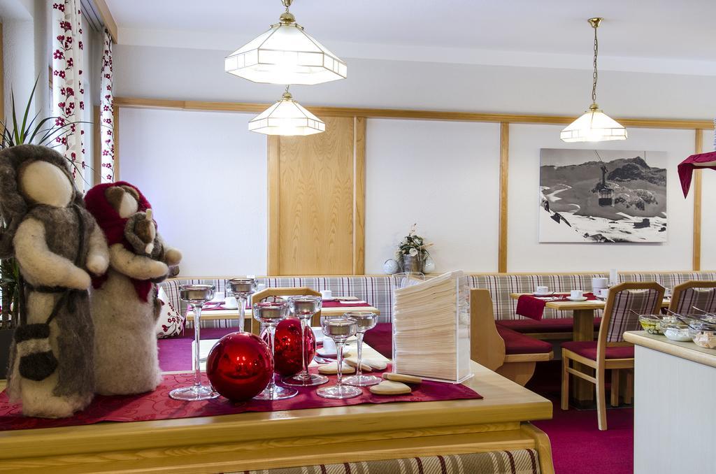 Hotel Idhof Ισγκλ Εξωτερικό φωτογραφία