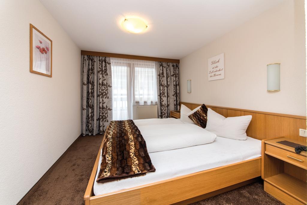 Hotel Idhof Ισγκλ Εξωτερικό φωτογραφία