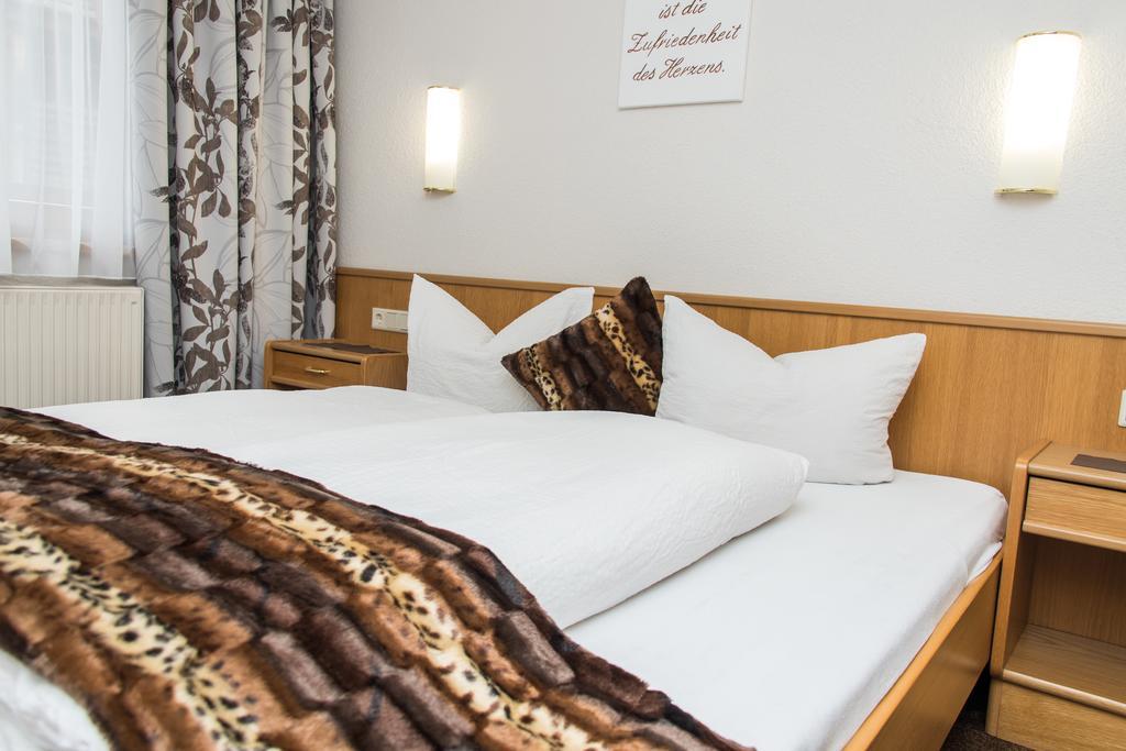 Hotel Idhof Ισγκλ Εξωτερικό φωτογραφία